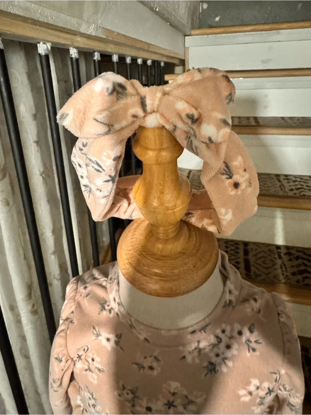 Little Lass Peach Floral Ruffle 12 M baby 3 pieces Set with Headwrap - Picture 4 of 5